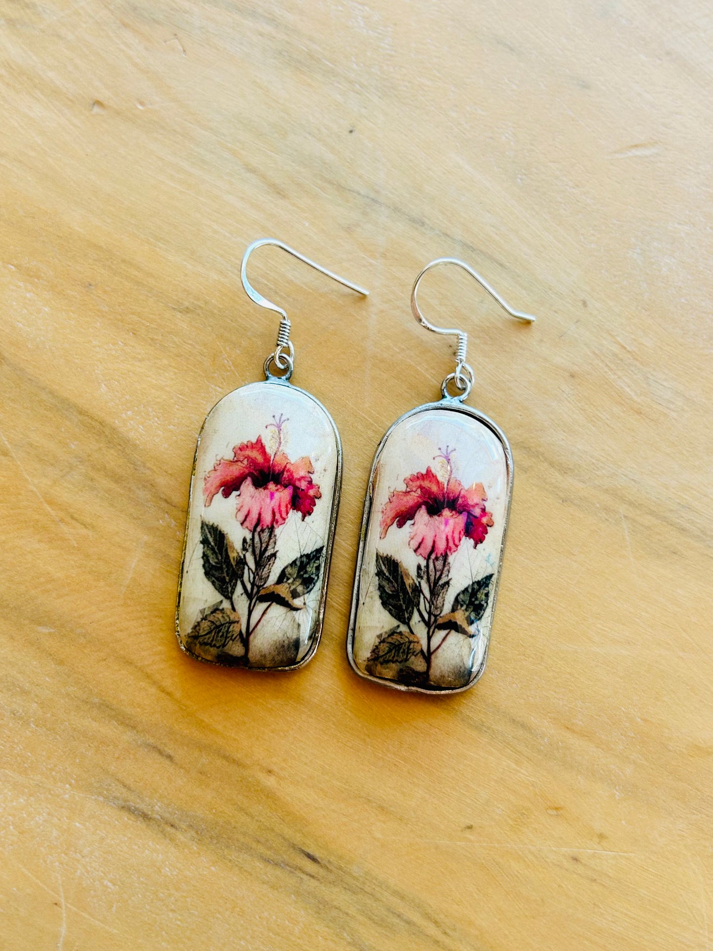 Handmade Metal Earrings - Single Hibiscus